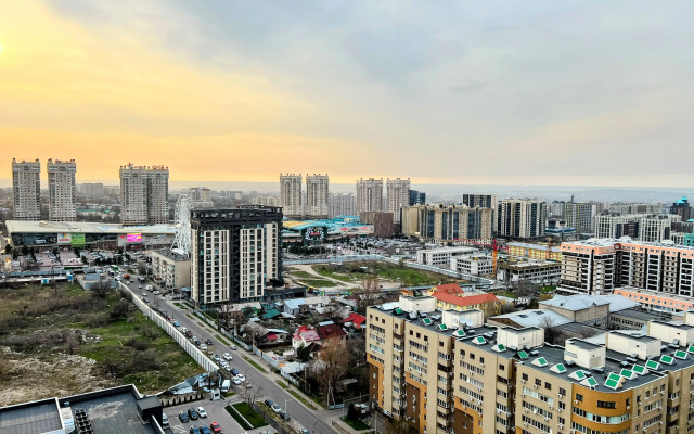 Prostorny Lyuks s Shikarnym Vidom Flat