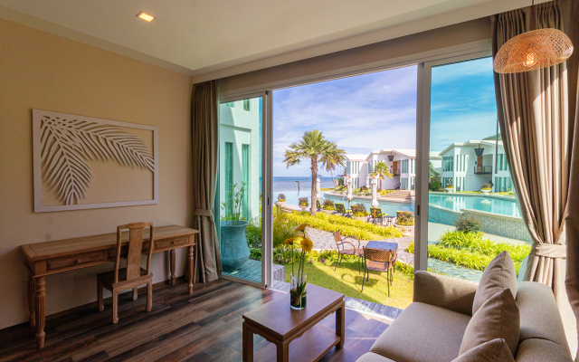 Vannee Golden Sands Beachfront Resort