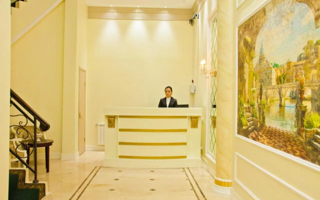 Sky Luxe Hotel