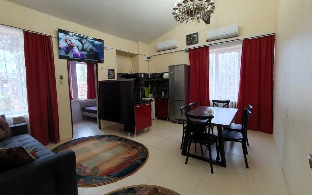 Квартира Зал и Три Изолированные Комнаты