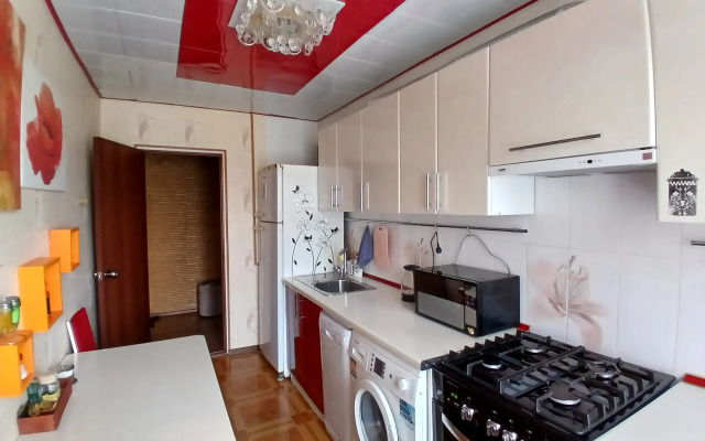 Квартира в Районе Жд Станции 3 Км