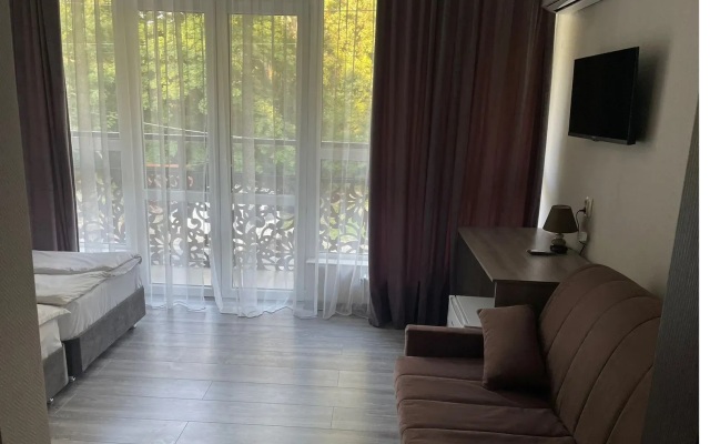 Gostevoy Dom Biryuzovy Guest House