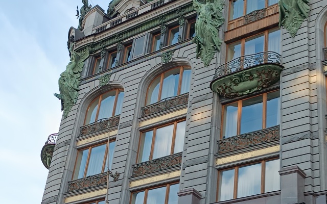 Vidovaya u metro Moskovskaya. Set Apartamenty 1896 Flat