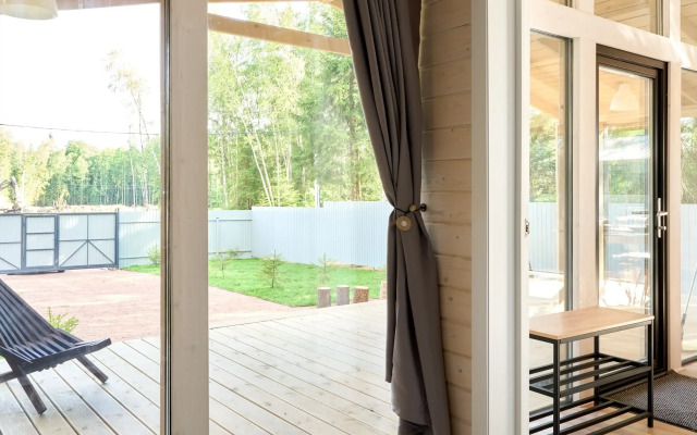 Zagorodny Dom S Terrasoy Guest House