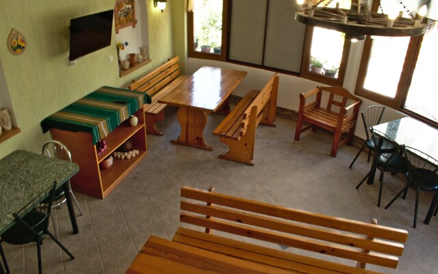 Svetoch Guest House