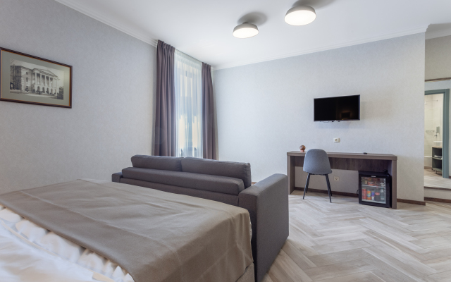 Old Wall Hotel