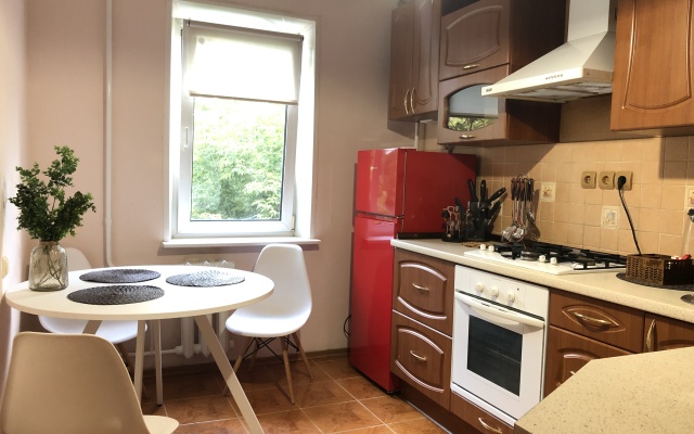 Servisnye apartamenty na ulitse Leyteyzena Flat