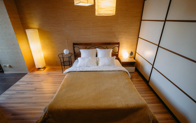 Апартаменты 3-комнатные на Строительной