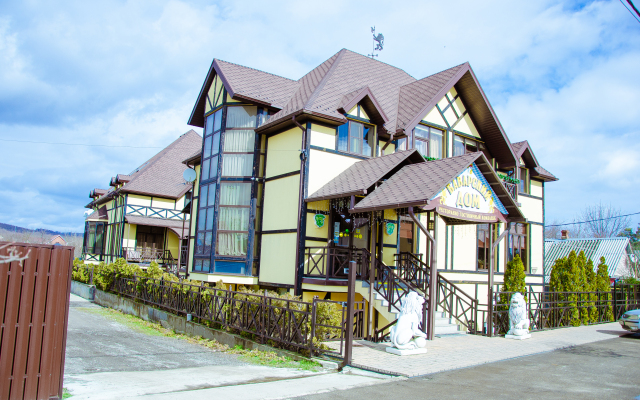 Hotel Bavarskiy Dom
