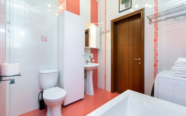 REHOME24 APARTMENTS na 12 etazhe vid na gorod