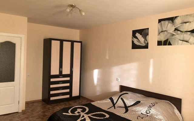 Апартаменты на Нефтяной улице 5