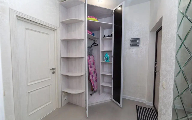 U Moyra V Sochi - Otdykhaite S Komfortom Flat