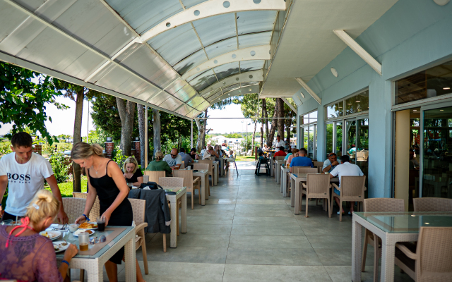 Prenses Sealine Beach Hotel