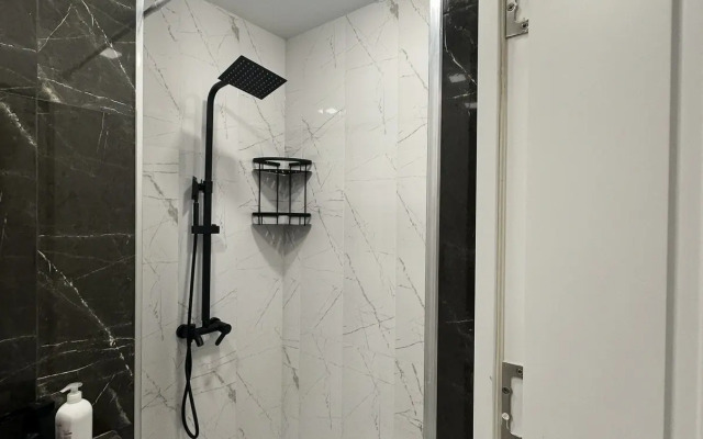 Квартира White 47