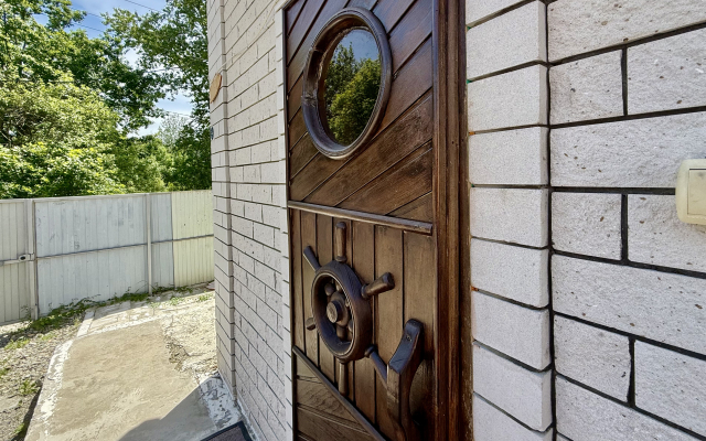 Gostevye Domiki U Termalnykh Istochnikov Ot Travel Khotels Anturazh Guest House