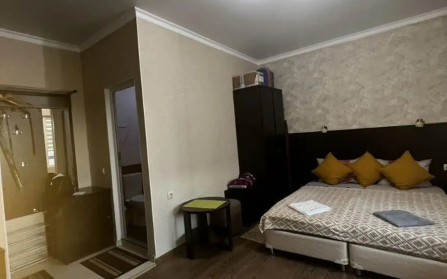 Na Ulitse Prosvescheniya 85b Flat