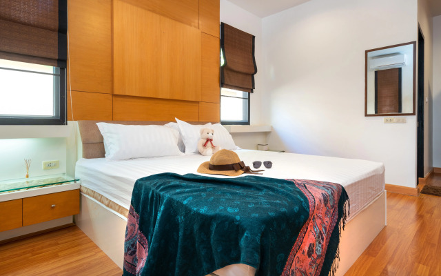 Pool Villa with Parking, WiFi Villa