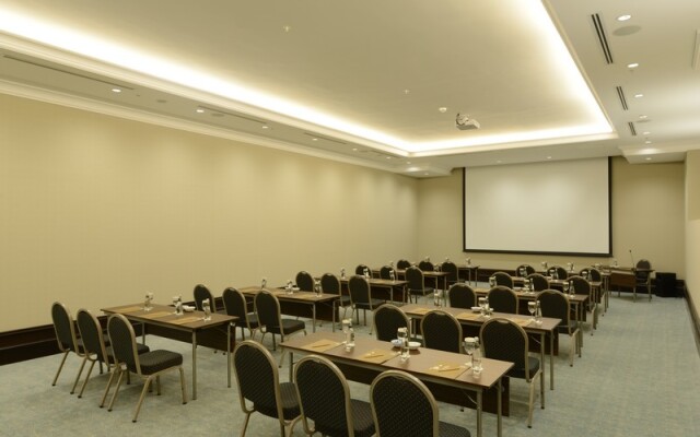 İsfanbul Holiday Home & Suites Hotel