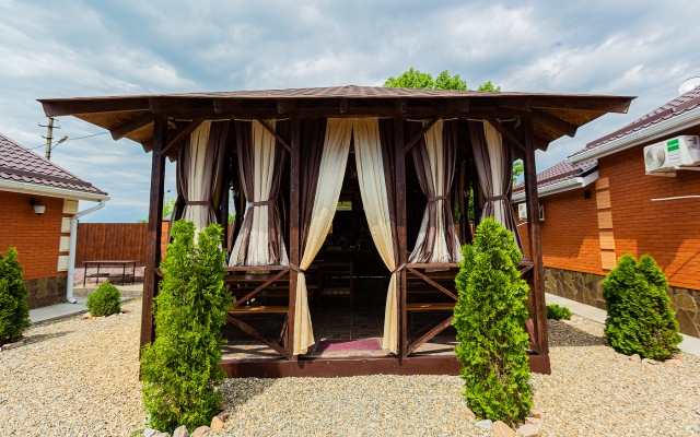 Yasenskaya Kosa-Azovskaya Krasa Guest House