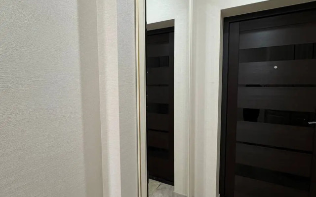 Квартира Шикарная двухкомнатная с лоджией