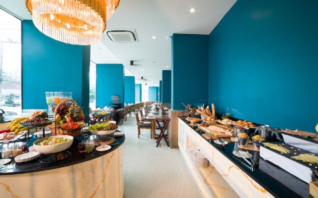 Oceana Sea View Apartments by Alexanders