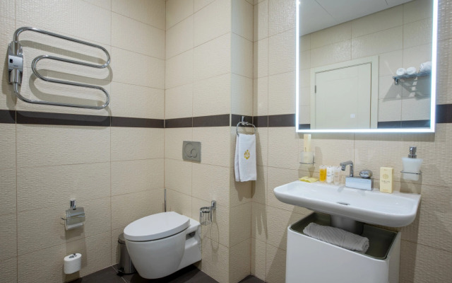 Rockmond 58 Junior Suite 7