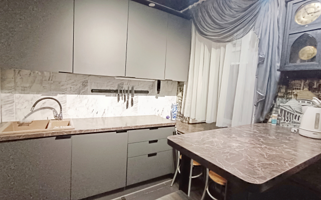 V Tsentre Kronshtadta Flat