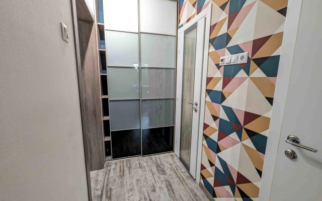 Апартаменты Новые в тихом центре и хвойным лесом за окном