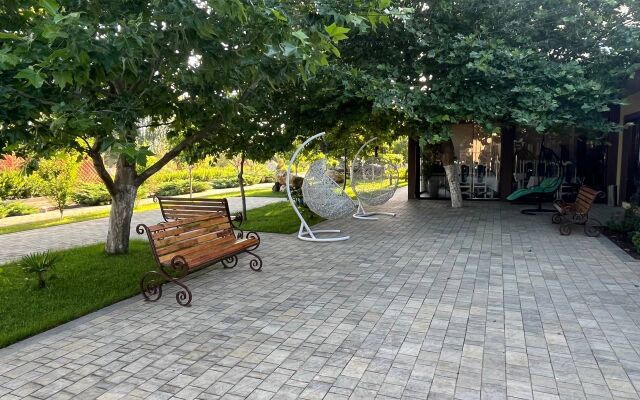 Гостевой дом Retro Hall