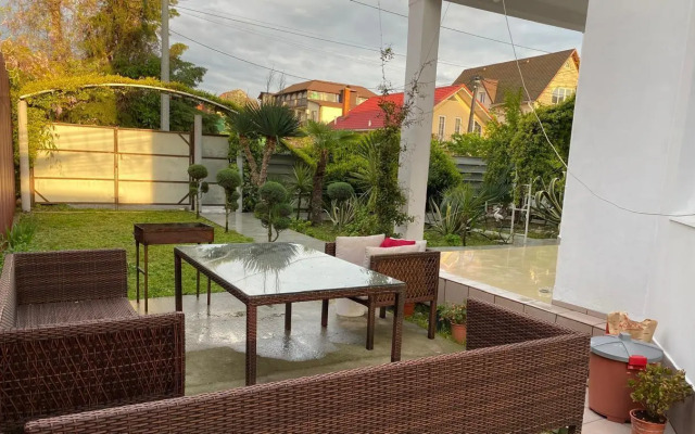 Na Pikhtovom Pereulke 18 Private house