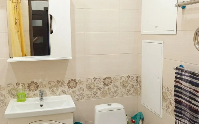 Квартира Уютная 1-к с балконом 5 мин до парка аттракционов.