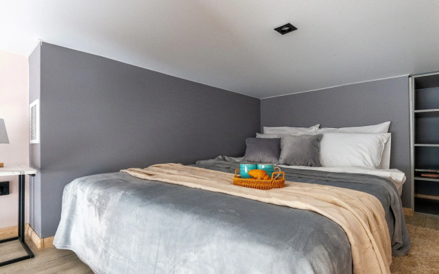 Апартаменты в Лофт-Комплексе Метро Аэропорт