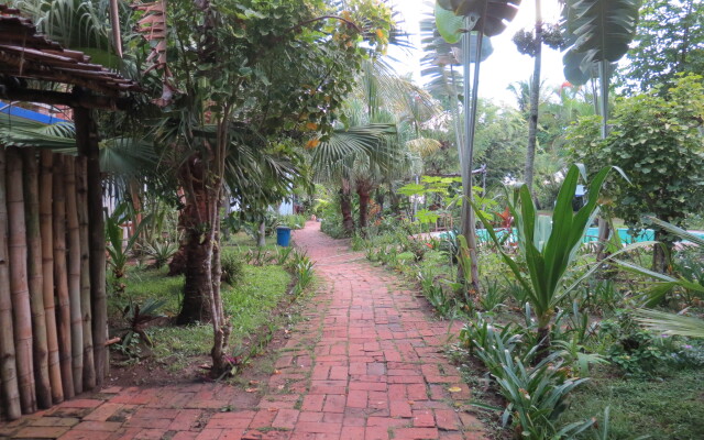 Eco Coco Loco by Rotamundos Hotel