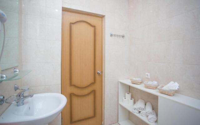 Tsvetnoj 5 Hotel