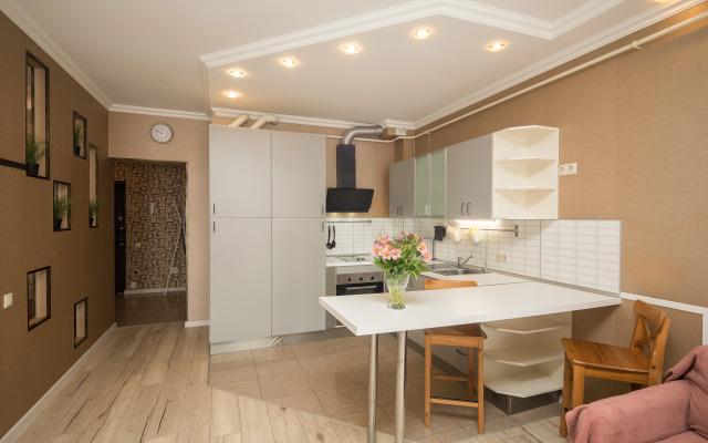 Studiya Per B Khmelnitskogo Flat