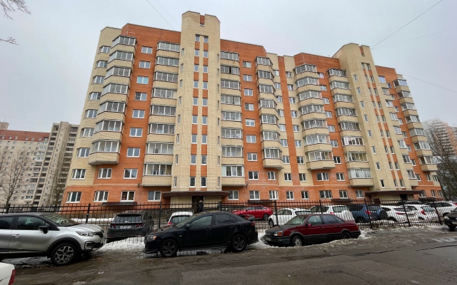 Kvartira 1-Komnatnaya U Metro Prospekt Slavy Flat