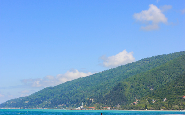 Imeni Chelyskintsev Hotel