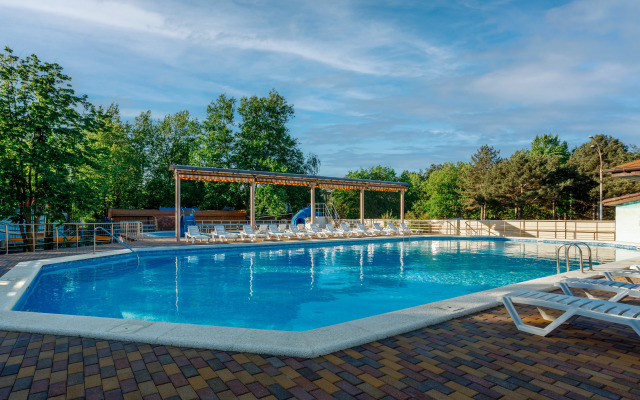 Yuzhnyij Parus Resort Hotel