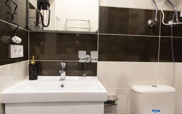 Apartamenty S Basseynom, Balkonom Apartments
