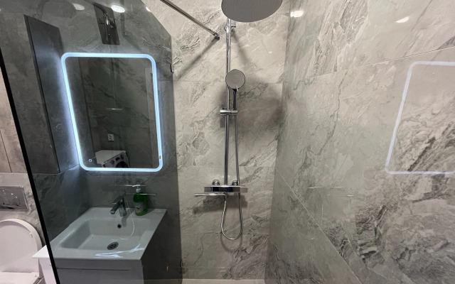 Квартира Камбарская 94