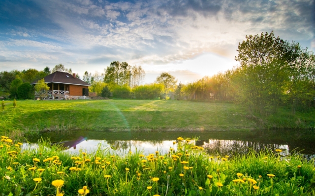 Dvukhurovnevy Kottedzh S Otkrytoy Terrasoy Private House