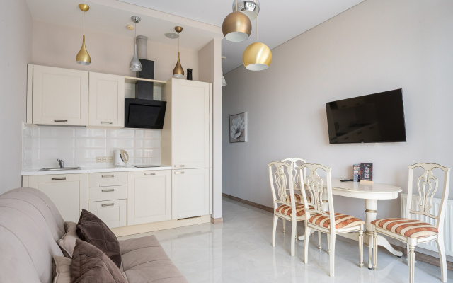 Квартира Real Apartments в Актер Гэлакси