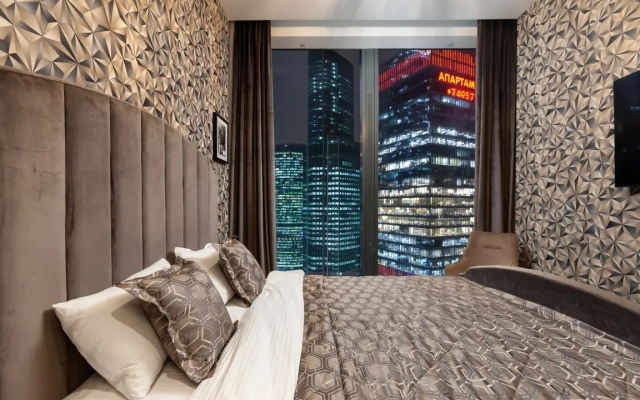 Трехкомнатный апартамент на 40 этаже