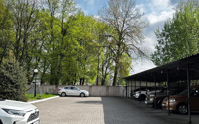 Dvukhkomnatnye Bookingapart Komfort  U Korolevskikh Vorot Apartment