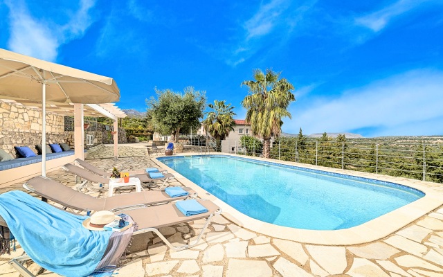 Вилла Chrysallis Heated Pool