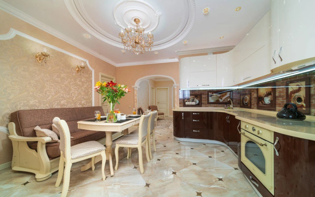 Квартира на улице Юных ленинцев 10