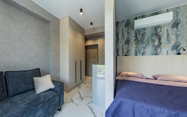 Trekhmestnaya Studiya S Basseynom I Vidom Na Gory Apartments