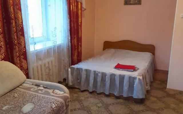 Na Amurskom Bulvare 44 Flat