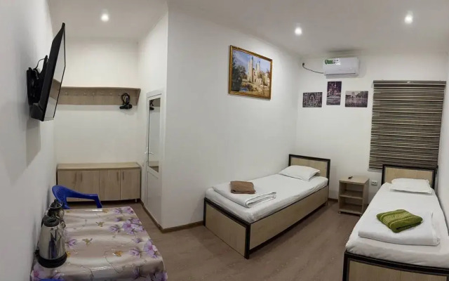 Nochleg I Zavtrak (b&b) Nigina B&b Guest House