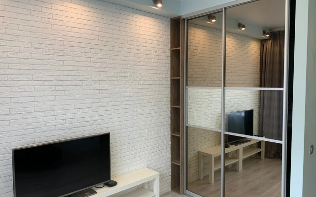 Na Ulitse Pobedy, 21a Flat